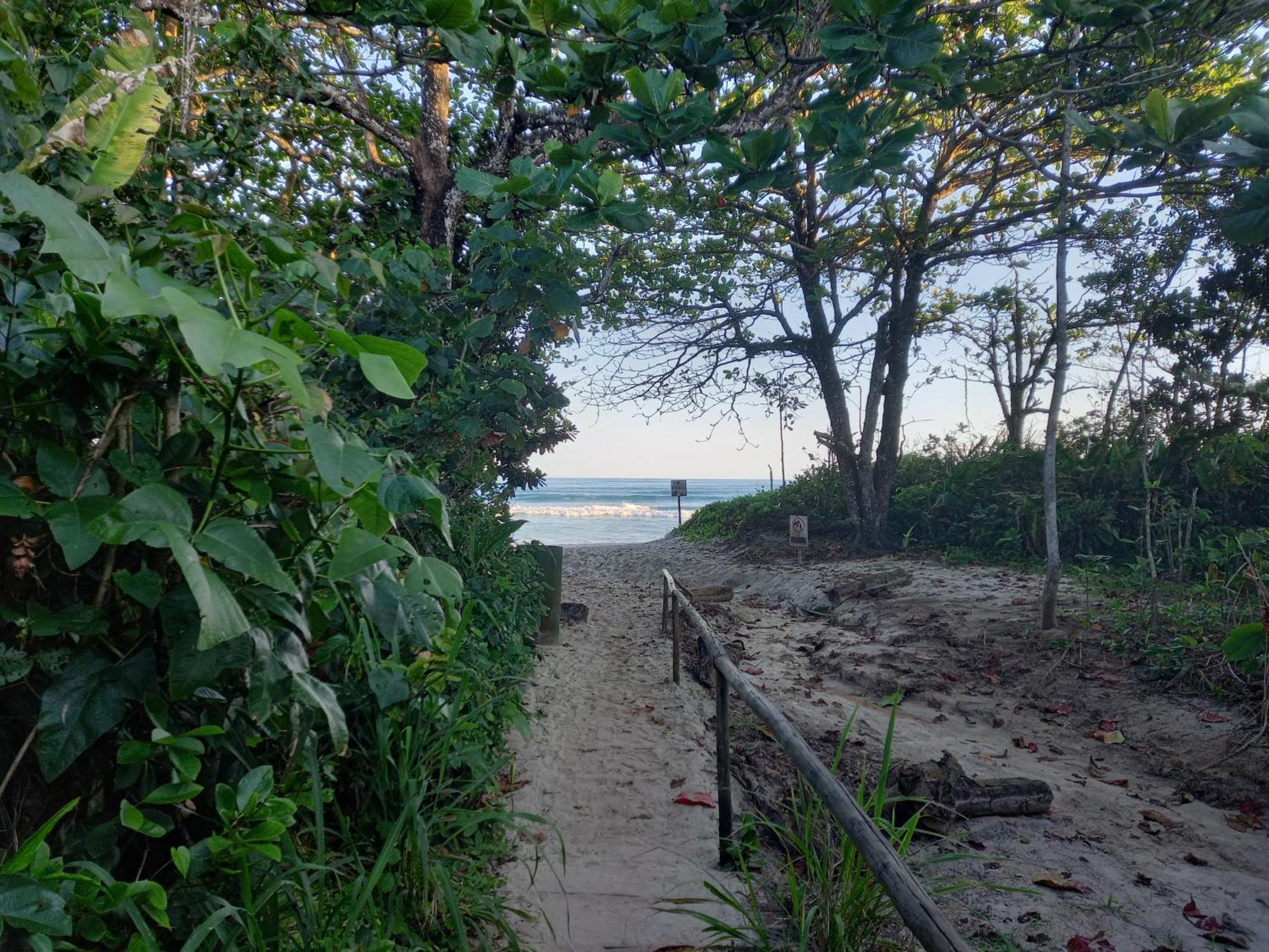 Suite No Condominio Itamambuca - Muito Perto Da Praia !!! Ubatuba Cameră foto